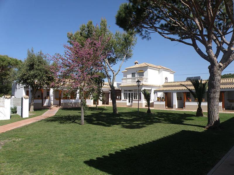Hostal Las Acacias Лос Канос де Мека Екстериор снимка